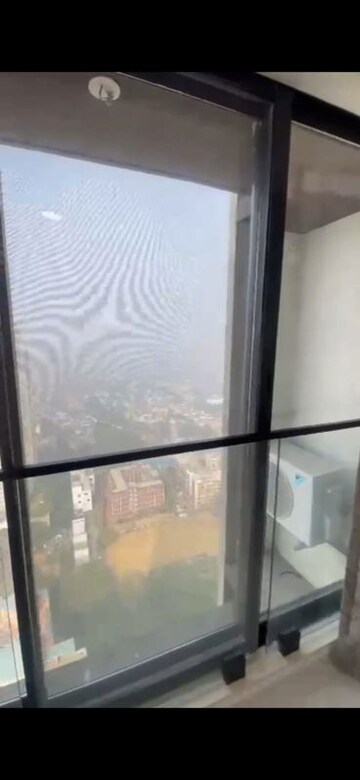 Room in 2 BHK Apartment at Dosti Eastern Bay Phase 2, Wadala – for Sale