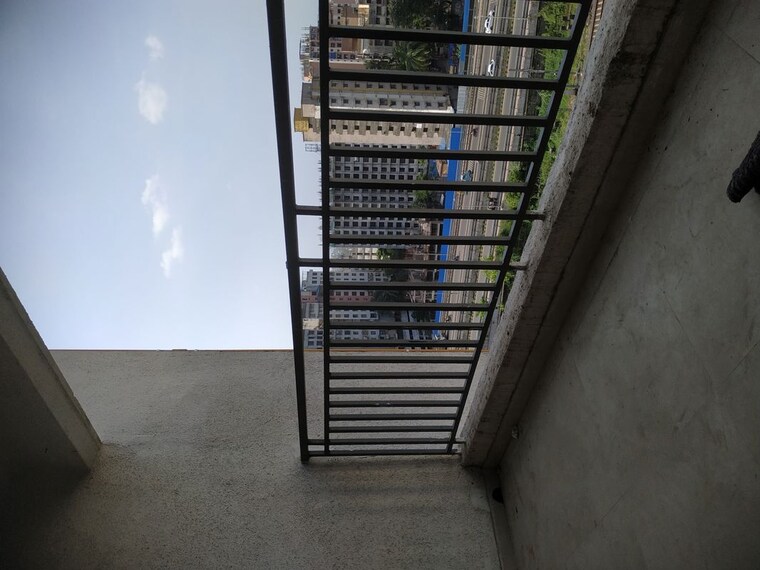Balcony, godrej-central 2.5 Bedroom 951 Sq.Ft. Apartment In Chembur Mumbai 10009861