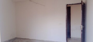 Room in 3 BHK Apartment at Panchsheel Greens II, Sector 16 Greater Noida – for Rent