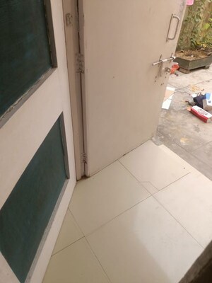 Balcony in 4 BHK Apartment at RWA Apartments Sector 29, Sector 29 – for Rent