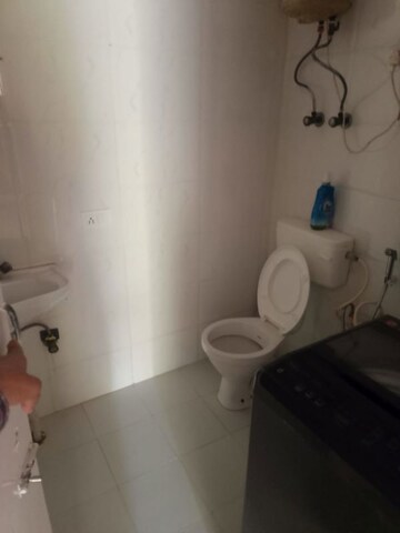 Bathroom in 4 BHK Apartment at RWA Apartments Sector 29, Sector 29 – for Rent