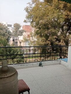 2 BHK + Pooja Room Apartment For Rent in Arun Vihar Sector 37