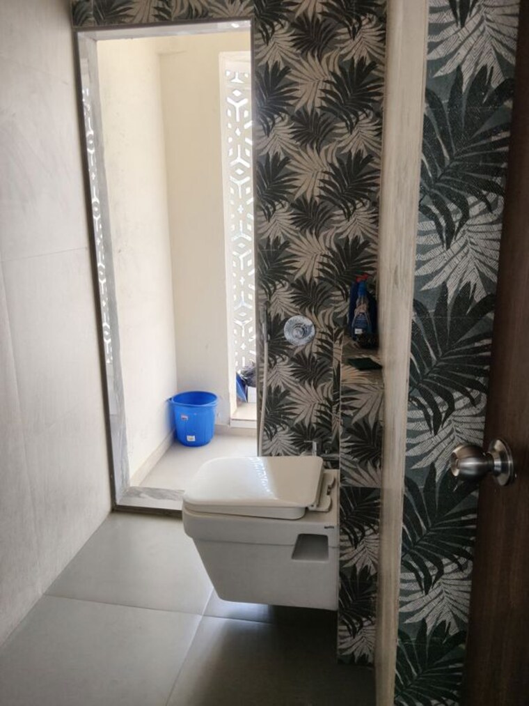 Bathroom, adishwar-crystal-corner Commercial Office Space 280 Sq.Ft. In Naupada Thane 10009908