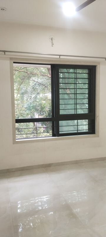 Master Bedroom in 3 BHK Apartment at Mulund West – for Sale