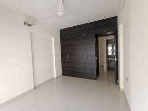 Room in 3 BHK Apartment at Godrej Central, Chembur – for Sale