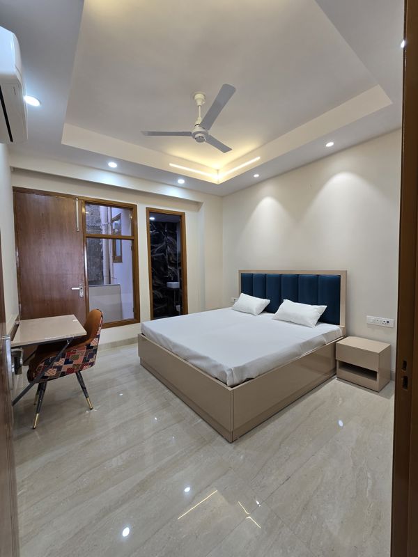 2 BHK 1050 Sq.Ft. Builder Floor in Gupta Awas