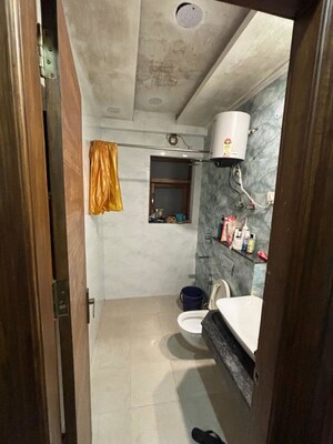 Bathroom in 2 BHK Builder Floor at SS Hibiscus, Sector 50 – for Rent