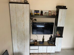 Room in 1 BHK Apartment at Akanksha CHS, Malad West – for Sale