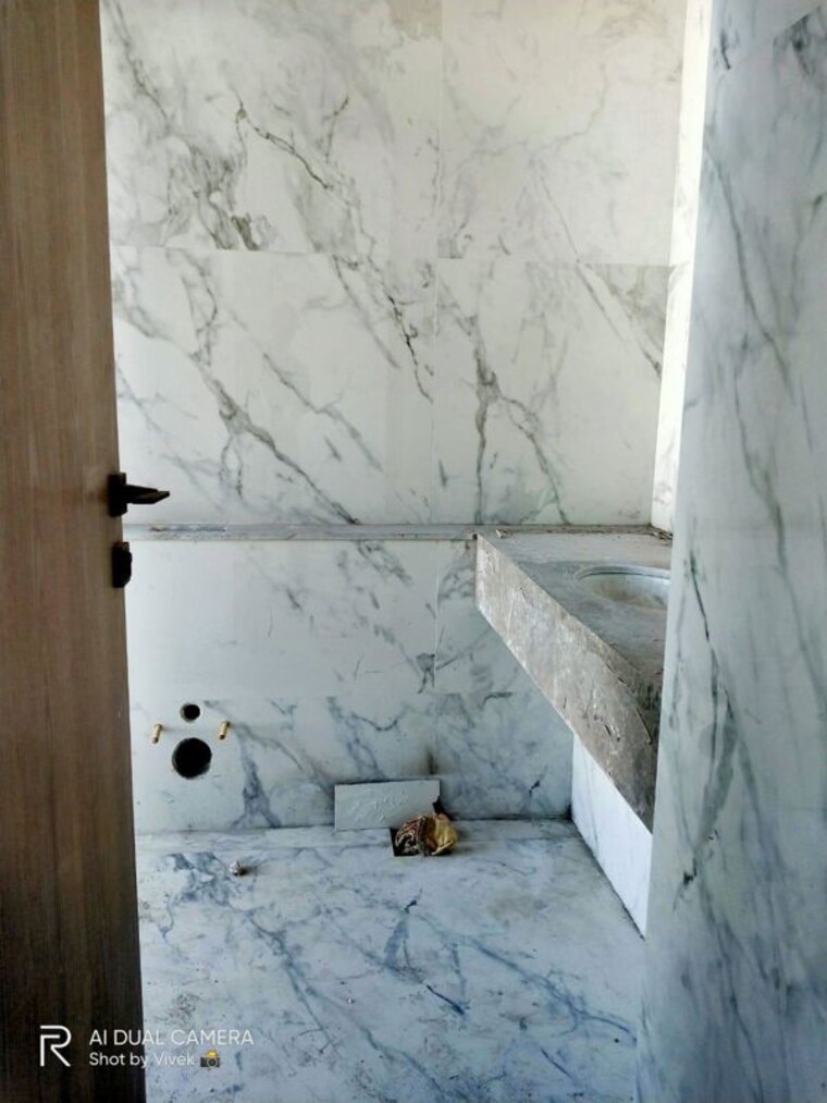 Washroom, hubtown-25-south 4 Bedroom 2115 Sq.Ft. Apartment In Prabhadevi Mumbai 10009939