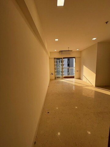 Room in 3 BHK Apartment at Ekta Tripolis, Goregaon West – for Rent