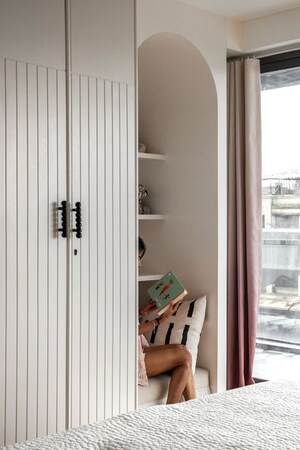 Building Lobby in 3 BHK Apartment at DLH Legacy, Juhu – for Rent