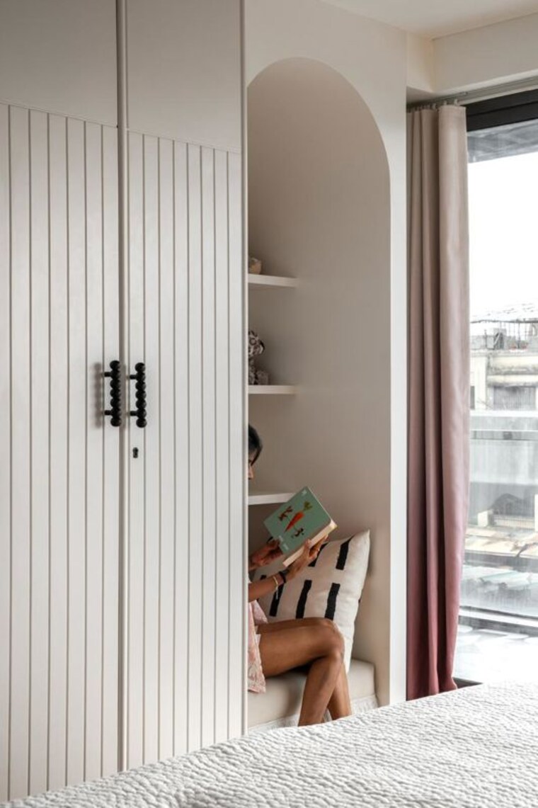 undefined, dlh-legacy 3 Bedroom 1318 Sq.Ft. Apartment In Juhu Mumbai 9887130