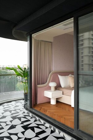 Living Room in 3 BHK Apartment at DLH Legacy, Juhu – for Rent