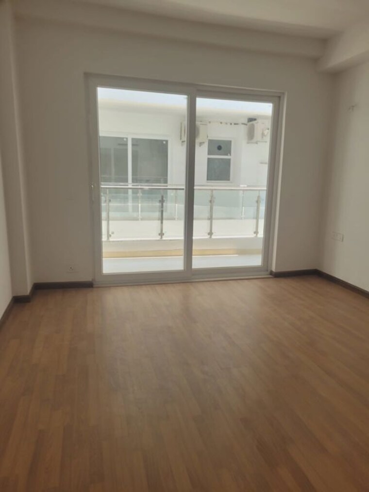 Room, ss-linden 4 Bedroom 2741 Sq.Ft. Apartment In Sector 84 Gurgaon 10009998