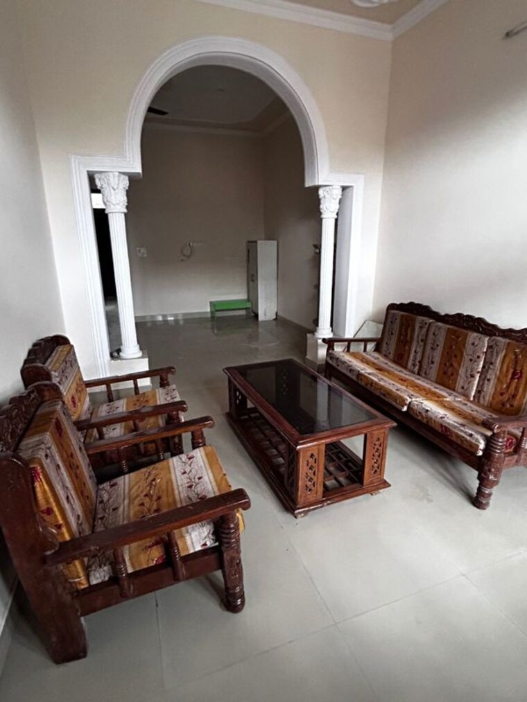 Living Room, sector 22b 2 Bedroom 160 Sq.Yd. Builder Floor In Sector 22b Gurgaon 10010011