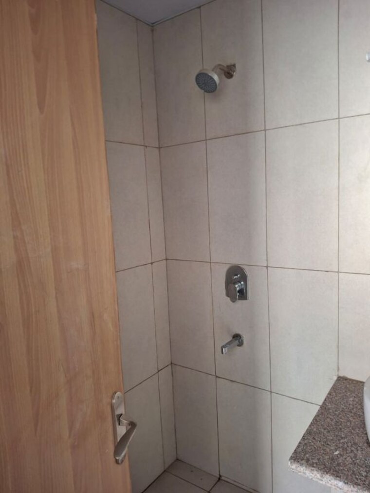 Bathroom, ss-linden 4 Bedroom 2741 Sq.Ft. Apartment In Sector 84 Gurgaon 10010016