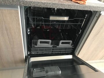  3 BHK Apartment at DLF The Primus, Sector 82a – for Rent