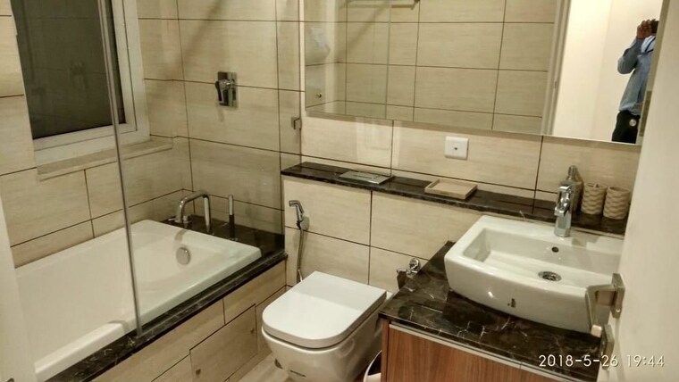 Attached Bathroom, dlf-the-primus 3 Bedroom 1818 Sq.Ft. Apartment In Sector 82a Gurgaon 10010028