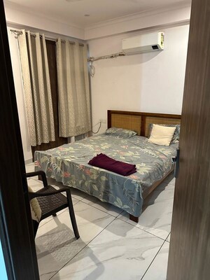 Bedroom in 2 BHK Builder Floor at Sector 23 – for Rent