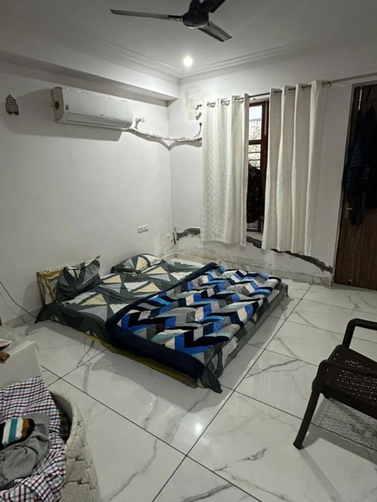 Team Area, sector 23 2 Bedroom 260 Sq.Yd. Builder Floor In Sector 23 Gurgaon 10010029