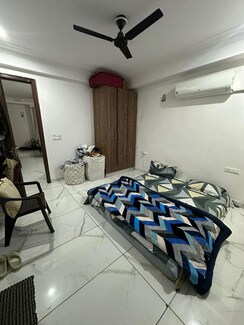2 BHK + Pooja Room Builder Floor For Rent in Sector 23