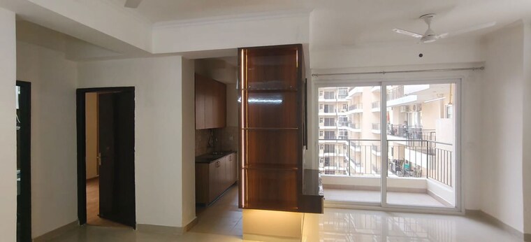 Room, amrapali-crystal-homes 3 Bedroom 1375 Sq.Ft. Apartment In Sector 76 Noida 10010048