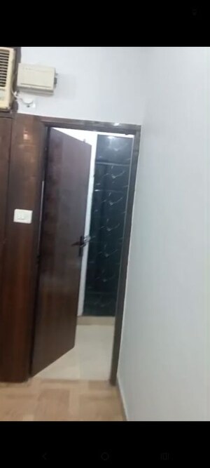 Building Lobby in 2 BHK Builder Floor at Harsha City Mall, Shakti Khand 2 – for Rent