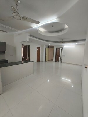 Building Lobby in 2 BHK Builder Floor at Palam Vihar – for Rent