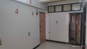 Room in 1.5 BHK Apartment at Parkar Sadan, Chembur – for Rent