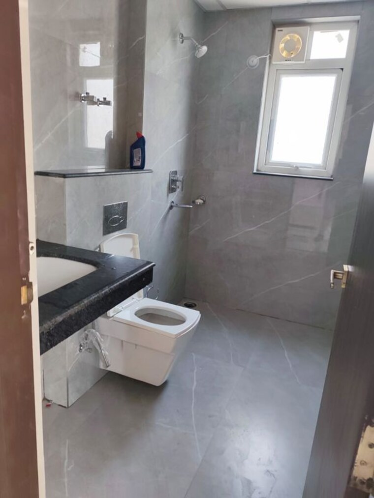 Bathroom, gomti nagar 3 Bedroom 1200 Sq.Ft. Builder Floor In Gomti Nagar Lucknow 10010067