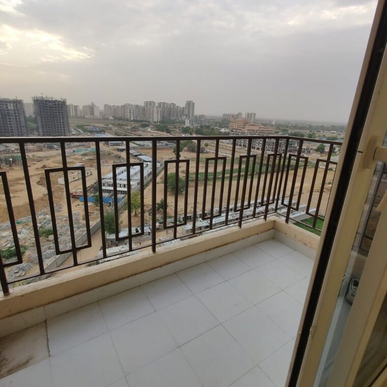 Balcony, signature-global-orchard-avenue 2 Bedroom 900 Sq.Ft. Apartment In Sector 93 Gurgaon 10010072