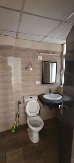 3 BHK Apartment For Rent in Amrapali Crystal Homes