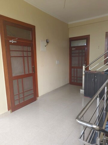 Room in 2 BHK Apartment at ORO City, Jankipuram – for Rent