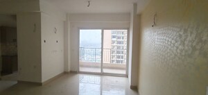 Room in 3 BHK Apartment at Amrapali Crystal Homes, Sector 76 – for Rent