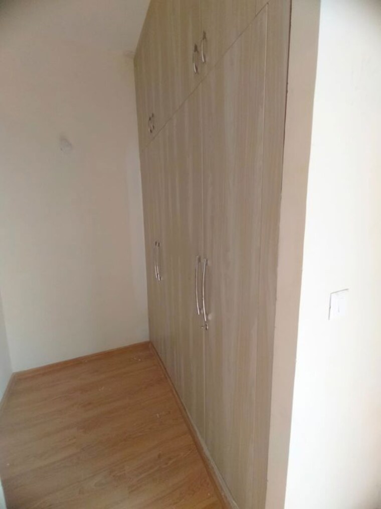 Room, amrapali-crystal-homes 3 Bedroom 1375 Sq.Ft. Apartment In Sector 76 Noida 10010120