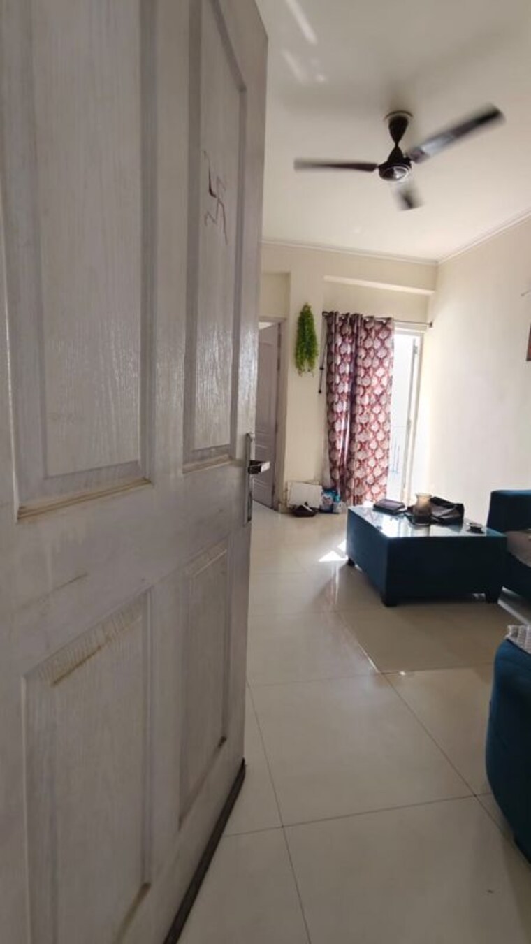 Living Room, maxblis-grand-kingston 1 Bedroom 615 Sq.Ft. Apartment In Sector 75 Noida 10010136