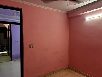 Room in 1 BHK Independent House at Sant Nagar – for Rent