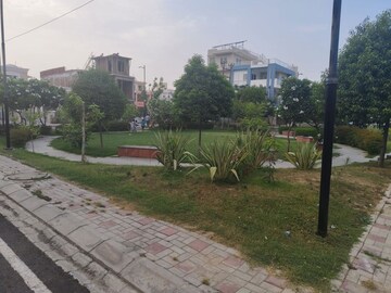 3 BHK Apartment – Garden View at ORO City, Jankipuram - for Rent