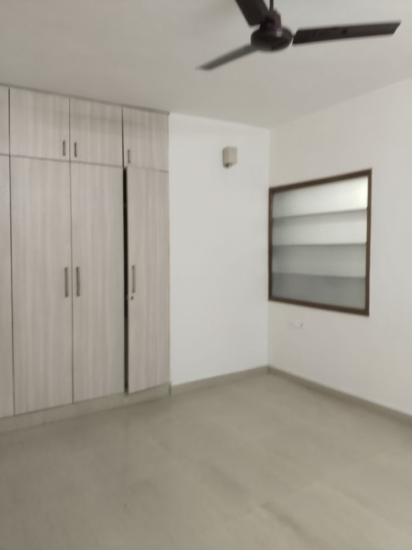 3 BHK Apartment For Rent in Sarita Vihar Pocket-G RWA