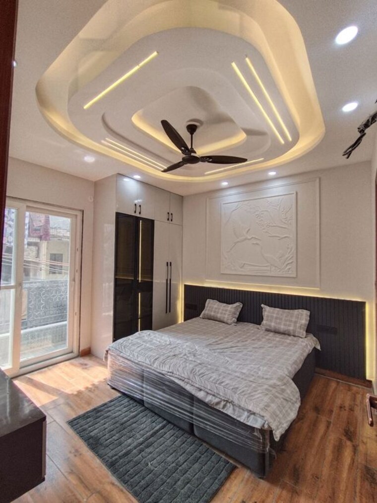 Bedroom, uttam nagar 4 Bedroom 130 Sq.Yd. Builder Floor In Uttam Nagar Delhi 10010143