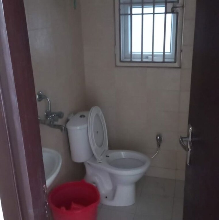 Bathroom, bptp-elite-floors 3 Bedroom 250 Sq.Yd. Builder Floor In Kheri Khurd Faridabad 10010155