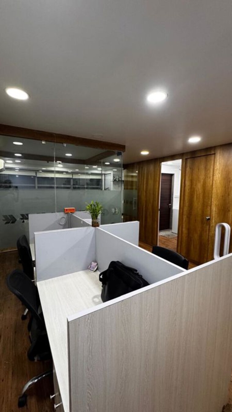 Team Area, sankalp-iconic-tower Commercial Office Space 1181 Sq.Ft. In Sanidhya Ahmedabad 10010144