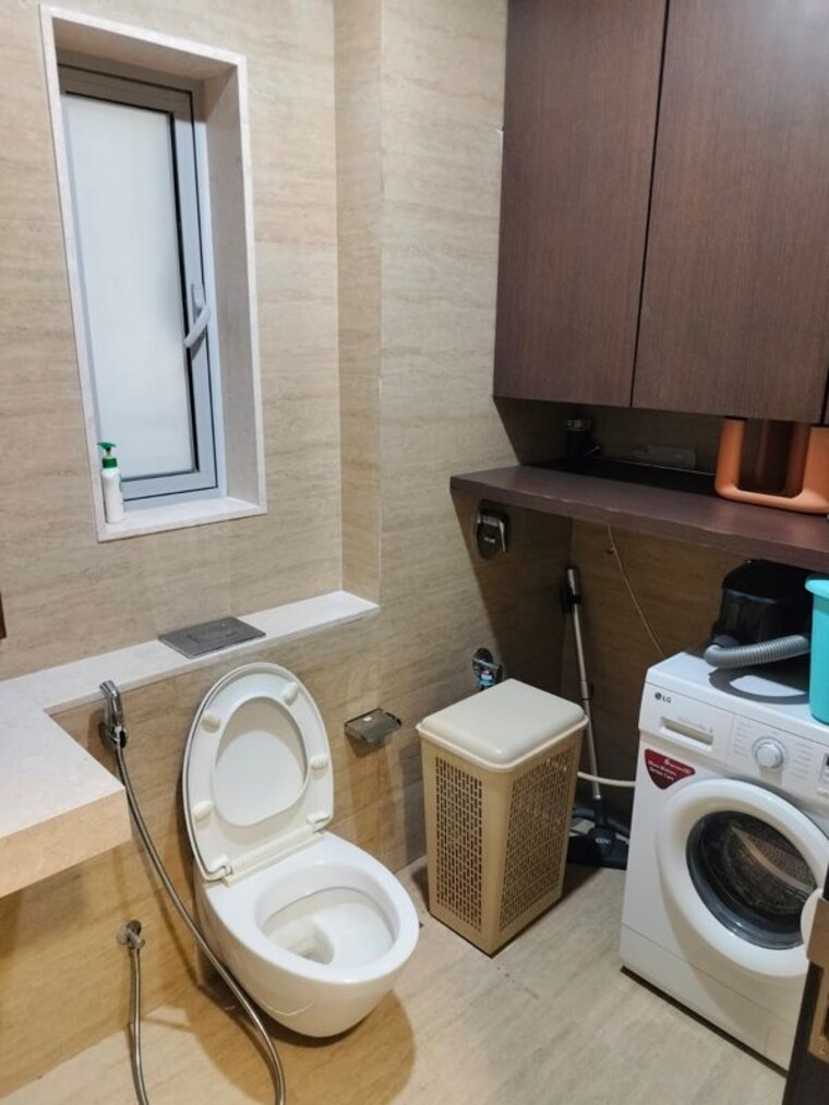 Bathroom, oberoi-exquisite-goregaon 3 Bedroom 1350 Sq.Ft. Apartment In Goregaon East Mumbai 10010096