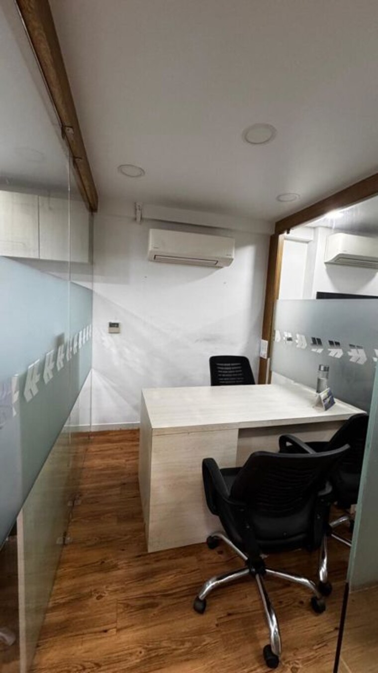 Team Area, sankalp-iconic-tower Commercial Office Space 1181 Sq.Ft. In Sanidhya Ahmedabad 10010161