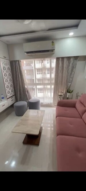 1 BHK Apartment For Rent in Veena Senterio, Chembur