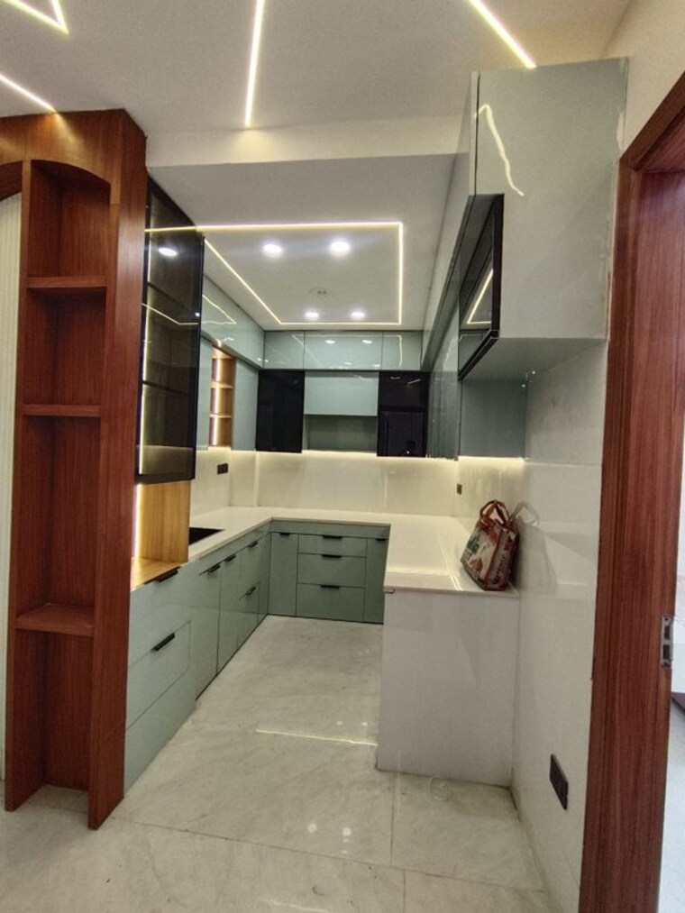 Kitchen, uttam nagar 4 Bedroom 130 Sq.Yd. Builder Floor In Uttam Nagar Delhi 10010203