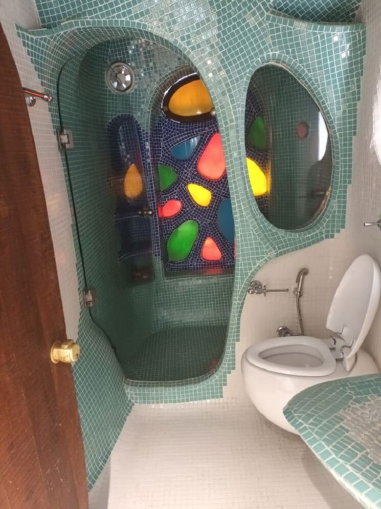 Attached Bathroom, bandra west 2 Bedroom 700 Sq.Ft. Apartment In Bandra West Mumbai 10010199