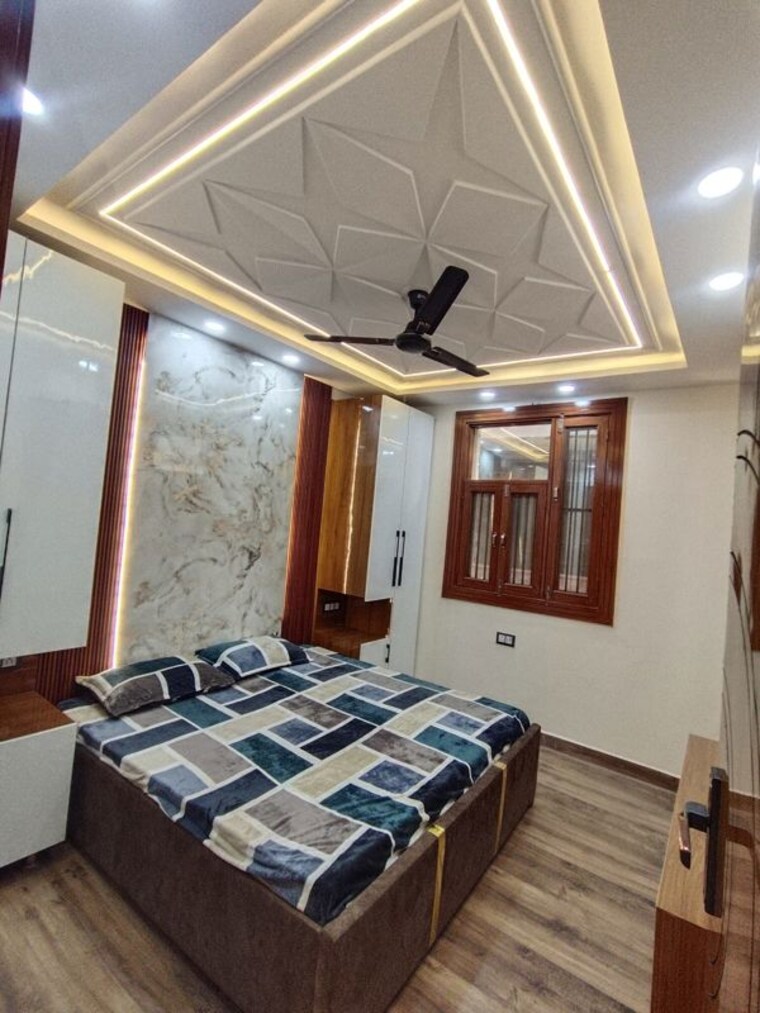 Master Bedroom, uttam nagar 4 Bedroom 125 Sq.Yd. Builder Floor In Uttam Nagar Delhi 10010259