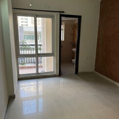 3 BHK + Extra Room Apartment For Rent in Antriksh Golf View
