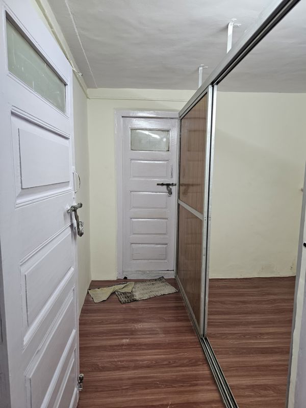 Office Space For Rent in Kharkar Alley